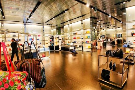 prada space outlet to the mall